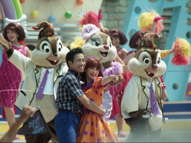 チップ、クラリス、デール（ディズニー・ロック・アラウンド・ザ・マウス）