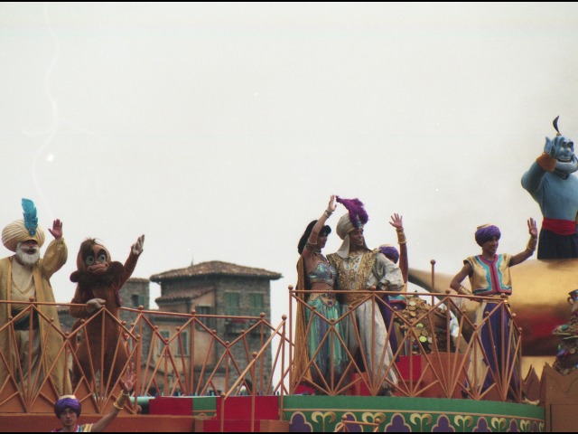 全員集合（アラジンのホールニューワールド）