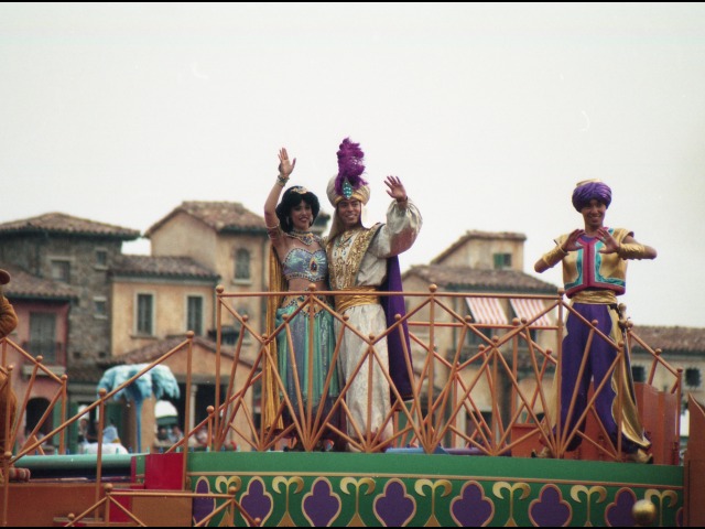 ジャスミンとアラジン（アラジンのホールニューワールド）