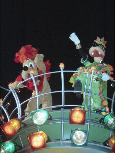 プルートとグーフィー（ブレイジング・リズム2005）