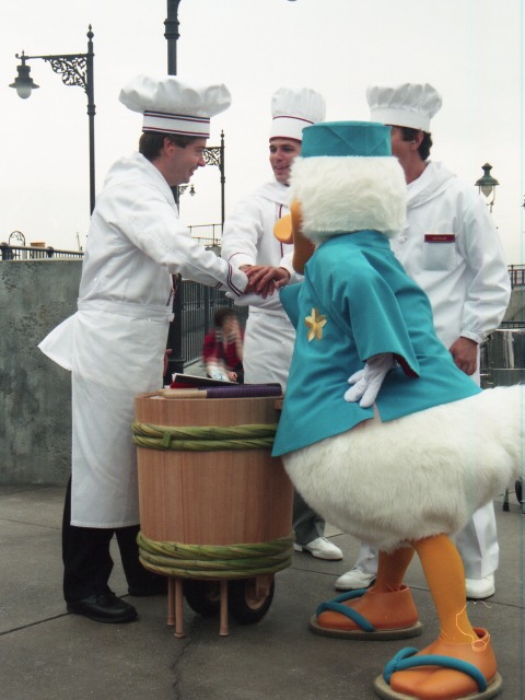 ドナルドと三人（キッチンビート）