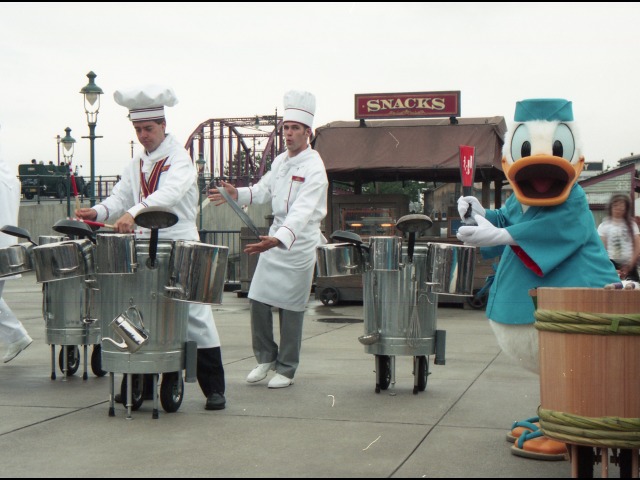 ドナルドダックとキッチンビート（アメリカンウォーターフロント）