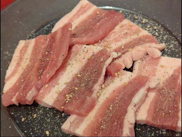 豚カルビ（焼肉トラジ）