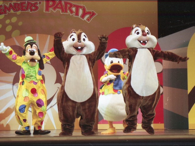 グーフィー、チップ、ドナルド、デール(ファンダフル・ディズニー メンバーズパーティー)
