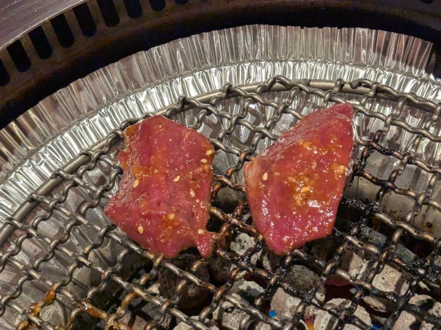 ハツ 網の上(焼肉トラジ)