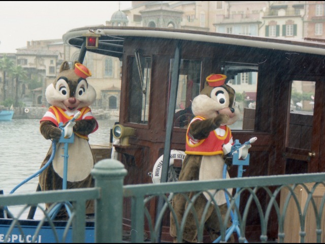 デールとチップ（チップとデールのクールサービス）