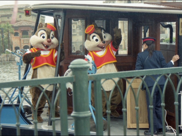 デールとチップ（チップとデールのクールサービス）