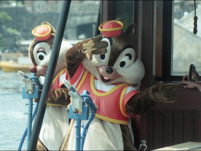 デールとチップ（チップとデールのクールサービス）