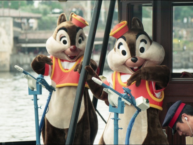 デールとチップ（チップとデールのクールサービス）