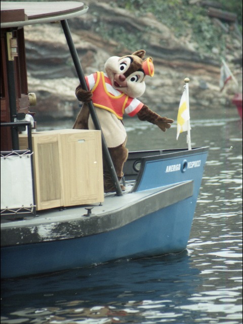 デール（チップとデールのクールサービス）