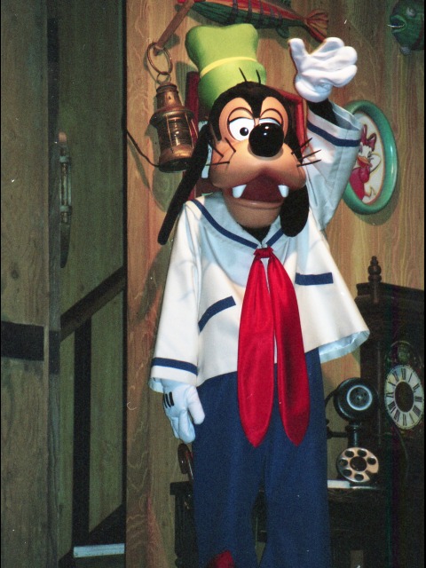 グーフィー（ドナルドのボートビルダー）