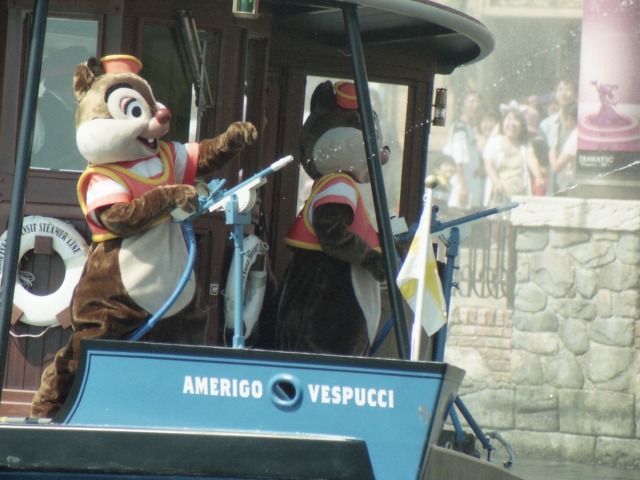 デールとチップ（チップとデールのクールサービス）