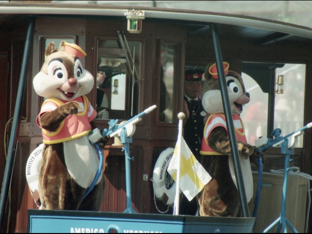 デールとチップ（チップとデールのクールサービス）