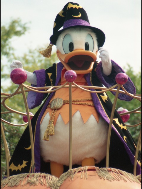 ドナルドダック（ディズニー・ハロウィーン・パレード 2005）