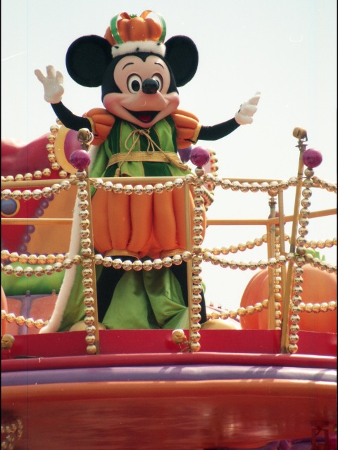 ミッキーマウス（ディズニー・ハロウィーン・パレード 2005）