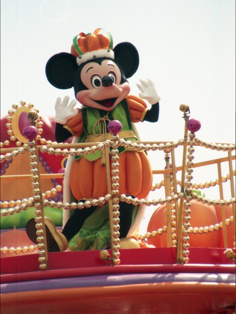 ミッキーマウス（ディズニー・ハロウィーン・パレード 2005）