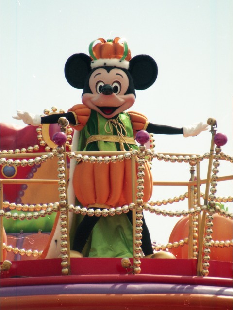 ミッキーマウス（ディズニー・ハロウィーン・パレード 2005）