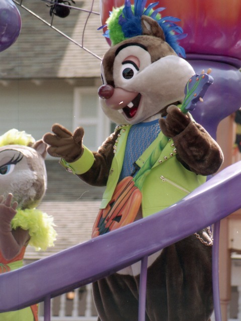 デール（ディズニー・ハロウィーン・パレード 2005）