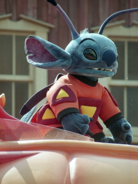 スティッチ（ディズニー・ハロウィーン・パレード 2005）