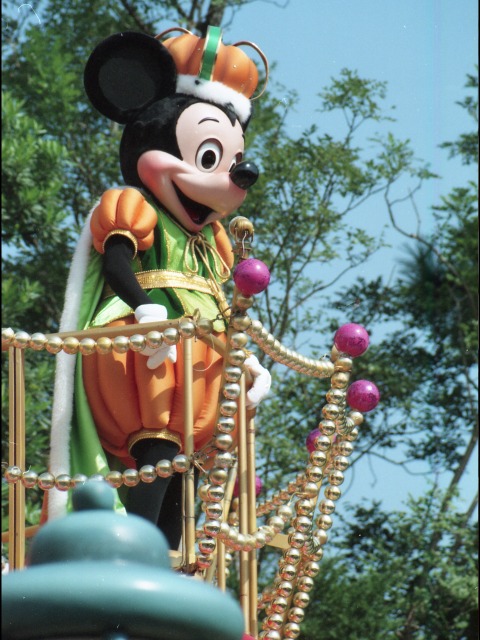 ミッキーマウス（ディズニー・ハロウィーン・パレード 2005）