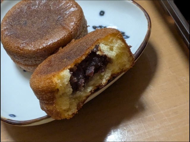 ANばたーぷちけーき 断面（あんこの勝ち）