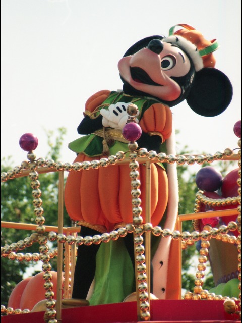 ミッキーマウス（ディズニー・ハロウィーン・パレード 2005）
