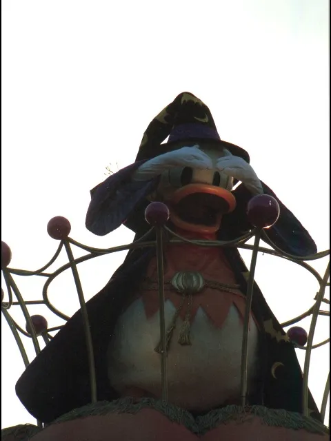 ドナルドダック（ディズニー・ハロウィーン・パレード 2005）