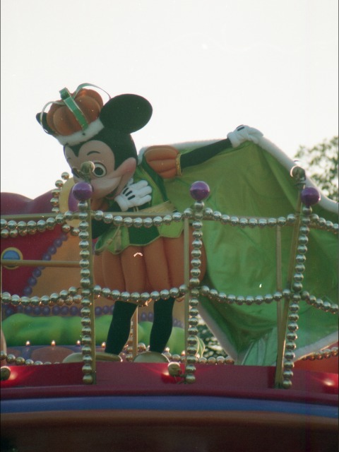 ミッキーマウス（ディズニー・ハロウィーン・パレード 2005）