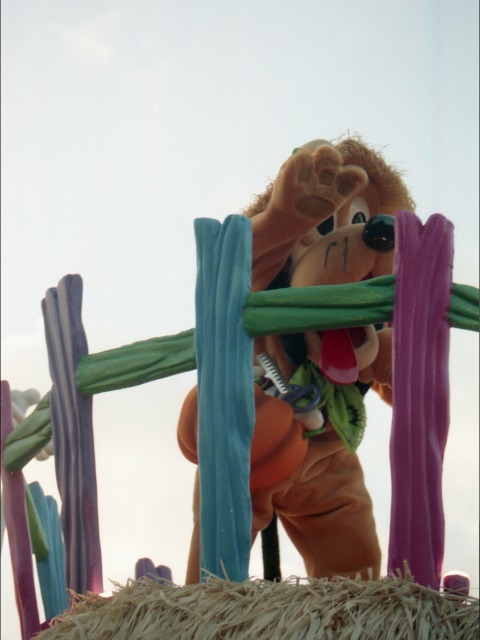 プルート（ディズニー・ハロウィーン・パレード 2005）