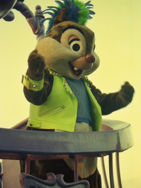 デール（ディズニー・ハロウィーン・パレード 2005）