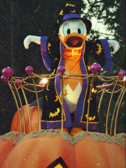 ドナルドダック（ディズニー・ハロウィーン・パレード 2005）