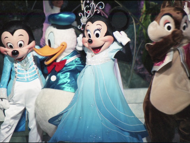 ミッキー、ドナルド、ミニー、デール（ウィッシュ）