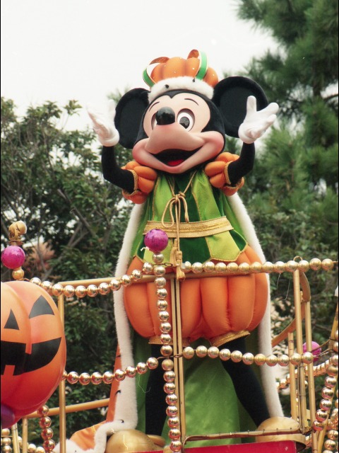 ミッキーマウス（ディズニー・ハロウィーン・パレード 2005）