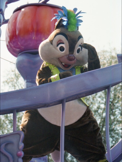 デール（ディズニー・ハロウィーン・パレード 2005）