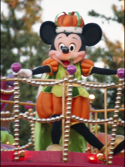ミッキーマウス（ディズニー・ハロウィーン・パレード 2005）