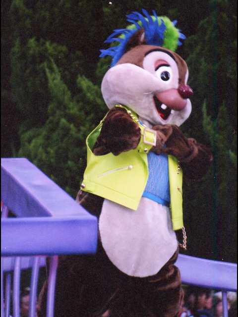 デール（ディズニー・ハロウィーン・パレード 2005）