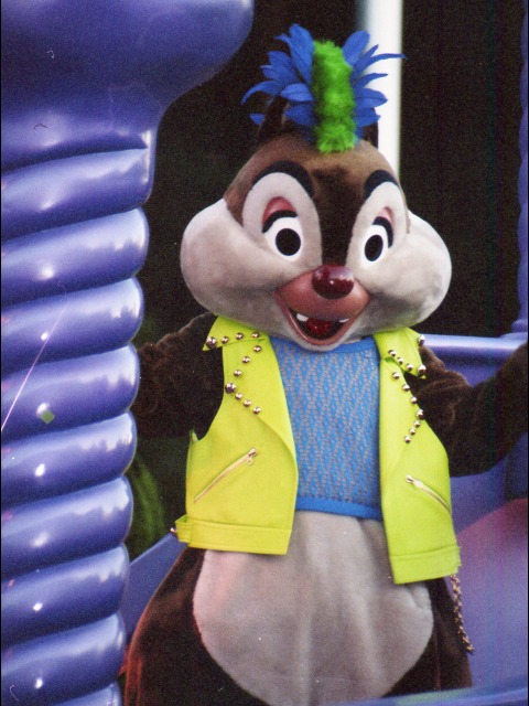 デール（ディズニー・ハロウィーン・パレード 2005）