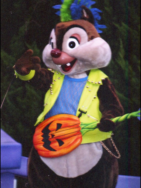 デール（ディズニー・ハロウィーン・パレード 2005）