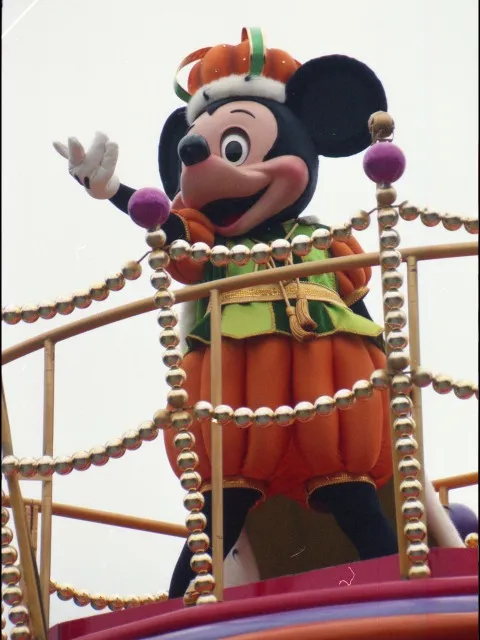 ミッキーマウス（ディズニー・ハロウィーン・パレード 2005）