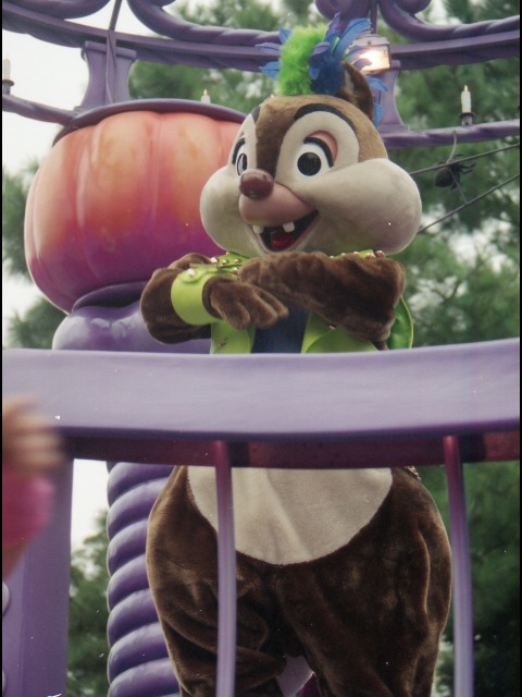 デール（ディズニー・ハロウィーン・パレード 2005）