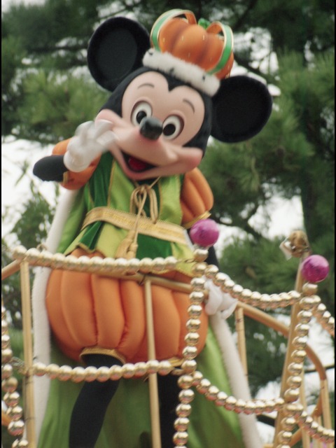 ミッキーマウス（ディズニー・ハロウィーン・パレード 2005）