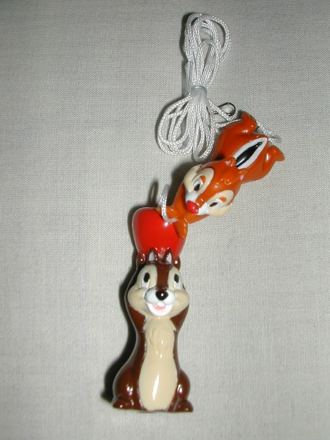 チップとデールの電灯ヒモ