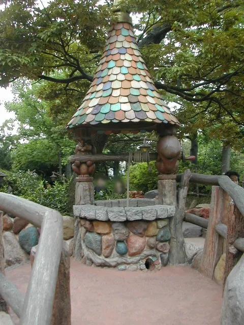 屋根付き井戸（クリッターカントリー）