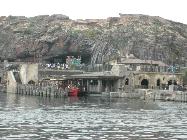 乗り場（ディズニーシー・トランジットスチーマーライン）