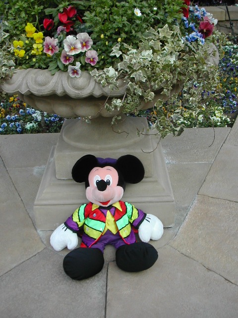 ディズニー・リズム・オブ・ワールド ミッキーのぬいぐるみ