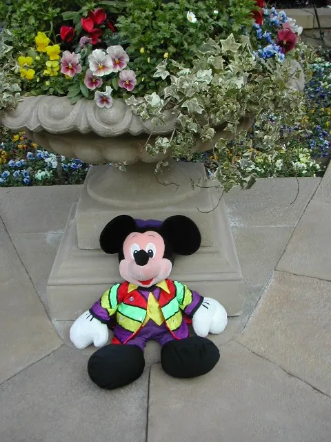 ディズニー・リズム・オブ・ワールド ミッキーのぬいぐるみ