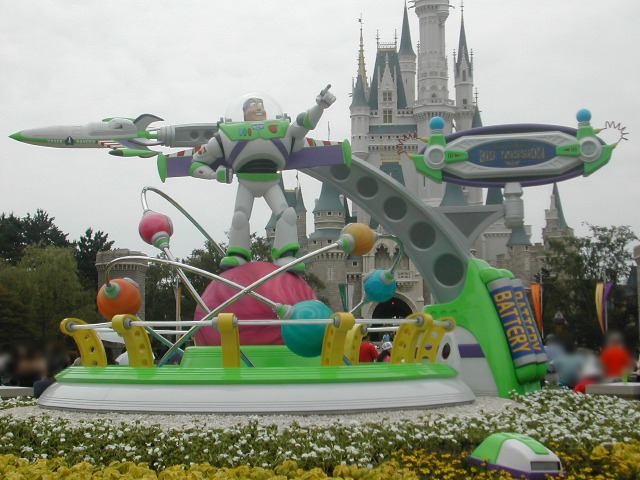 バズ・ライトイヤー（バズ・ライトイヤー夏の大作戦）