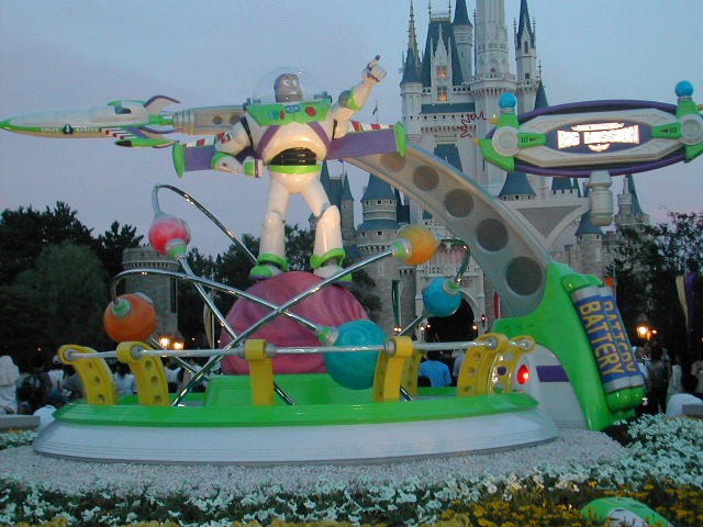 バズ・ライトイヤー（バズ・ライトイヤー夏の大作戦）