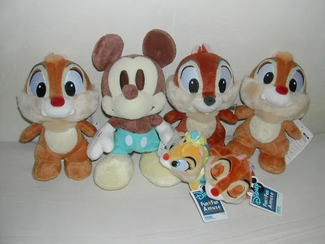 ゲームセンターのプライズ ミッキー、チップとデール、クラリス