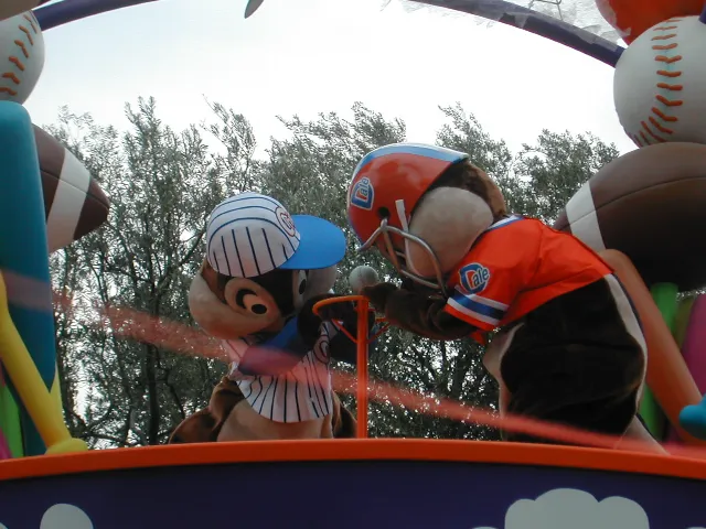 チップとデール（ディズニー・ハロウィーン 2004）